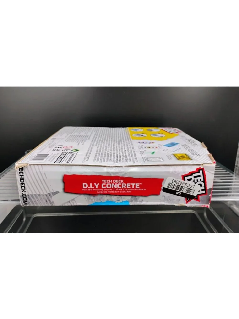 Tech Deck D.I.Y. Concrete Playset With Exclusive Skateboard